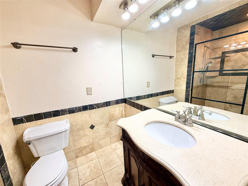 3000 Robin Road Property Photo 34