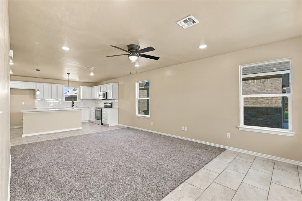 808 Chateau Court Property Photo 6