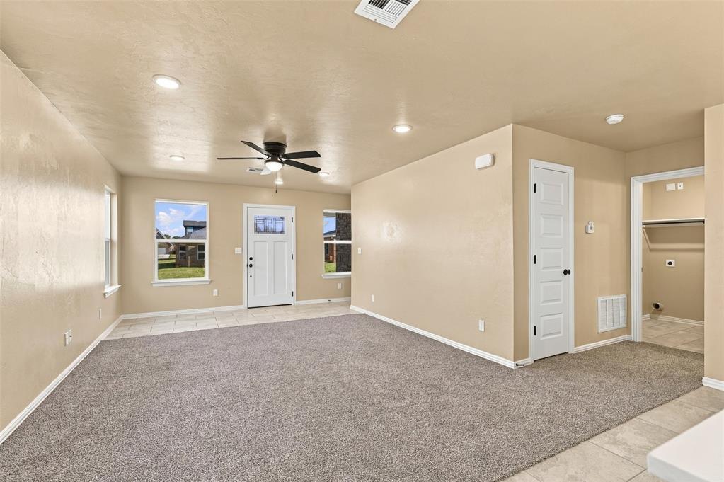 808 Chateau Court Property Photo 8