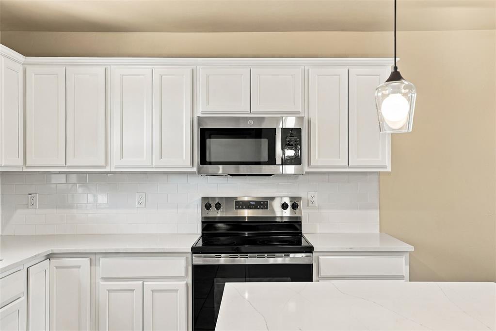 808 Chateau Court Property Photo 13