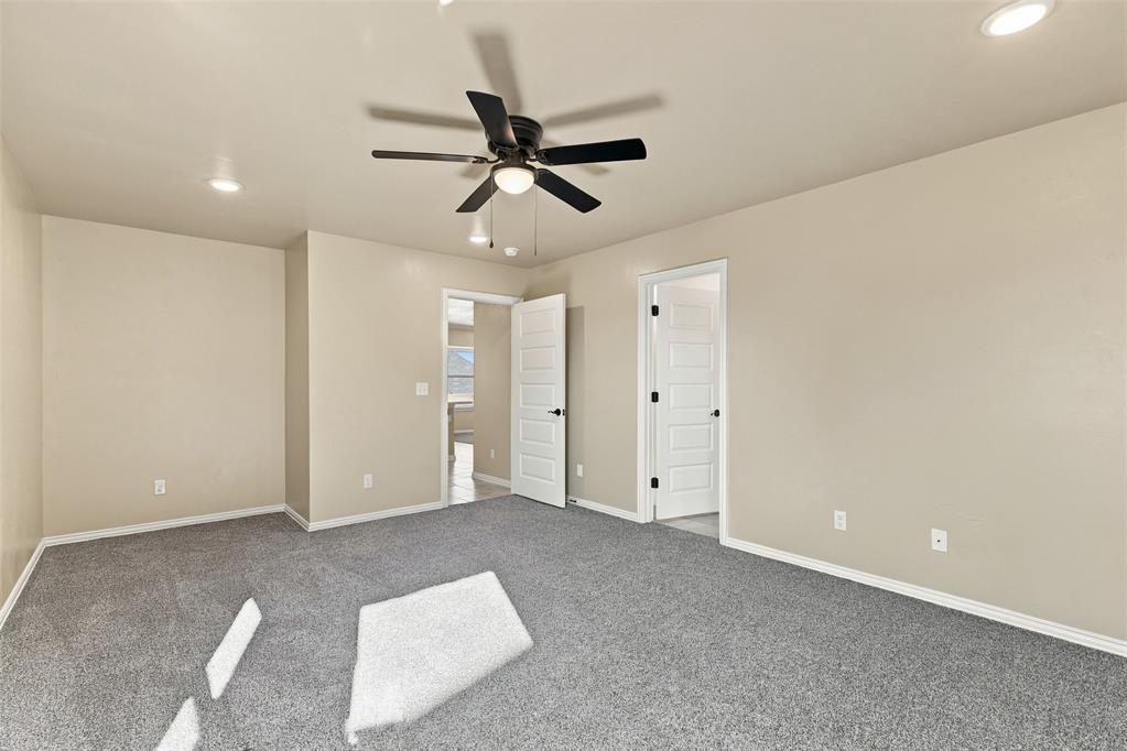 808 Chateau Court Property Photo 16