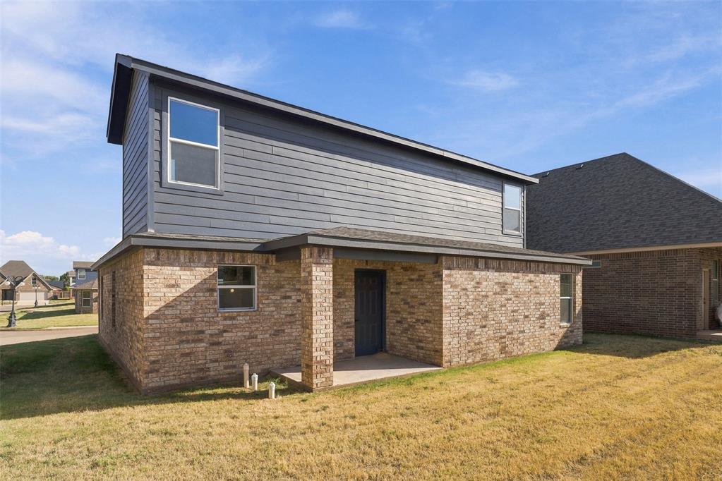 808 Chateau Court Property Photo 30
