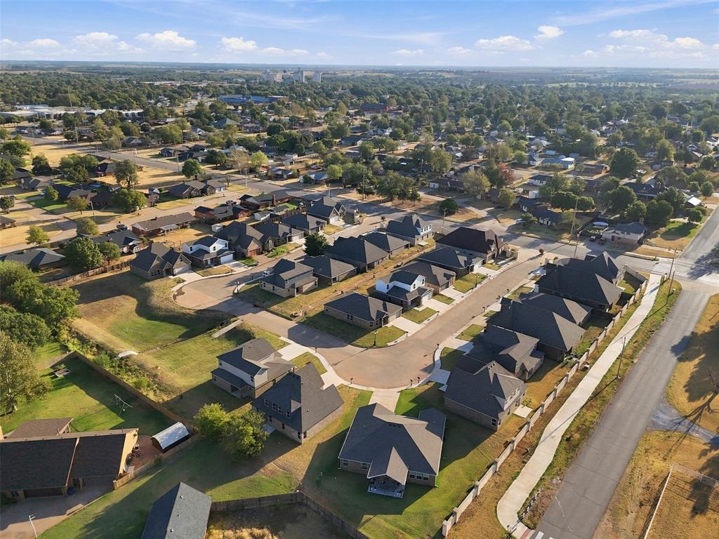 808 Chateau Court Property Photo 37