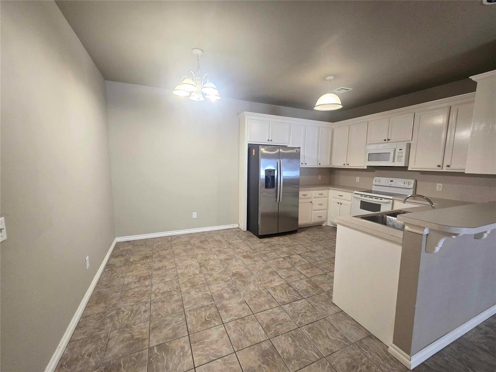 25 Nw 155th Street Property Photo 4