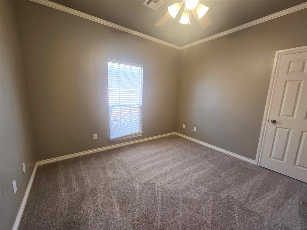 25 Nw 155th Street Property Photo 6