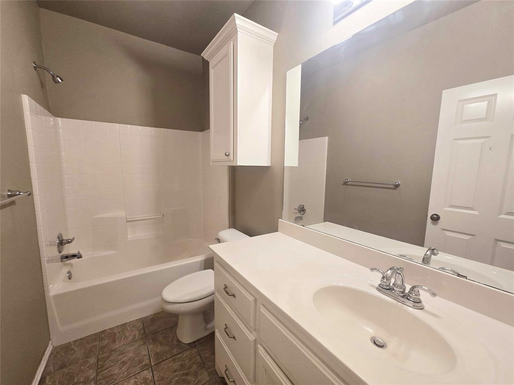 25 Nw 155th Street Property Photo 8