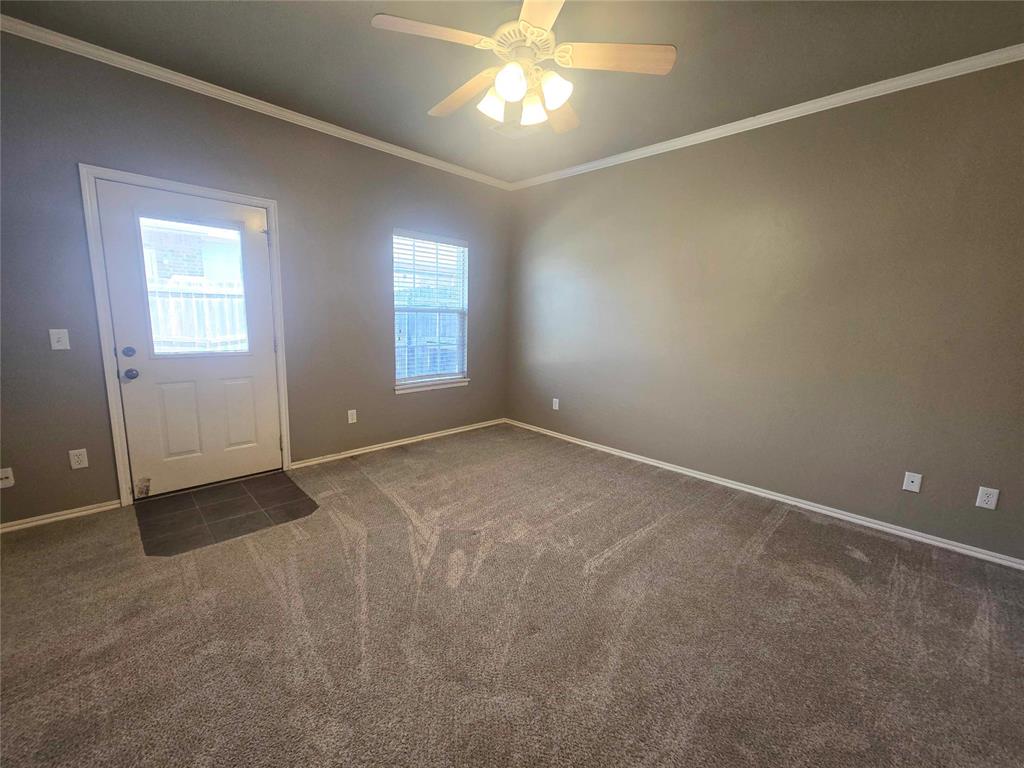 25 Nw 155th Street Property Photo 11