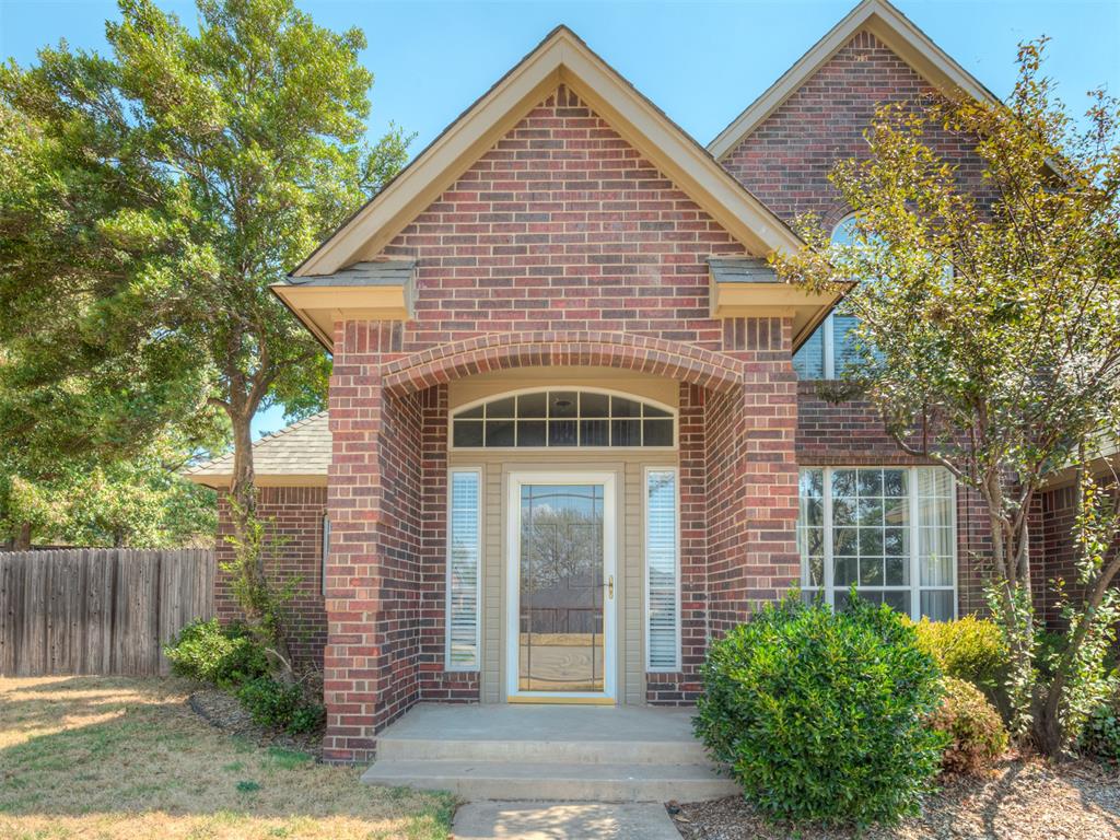204 Ainsley Court Property Photo 3