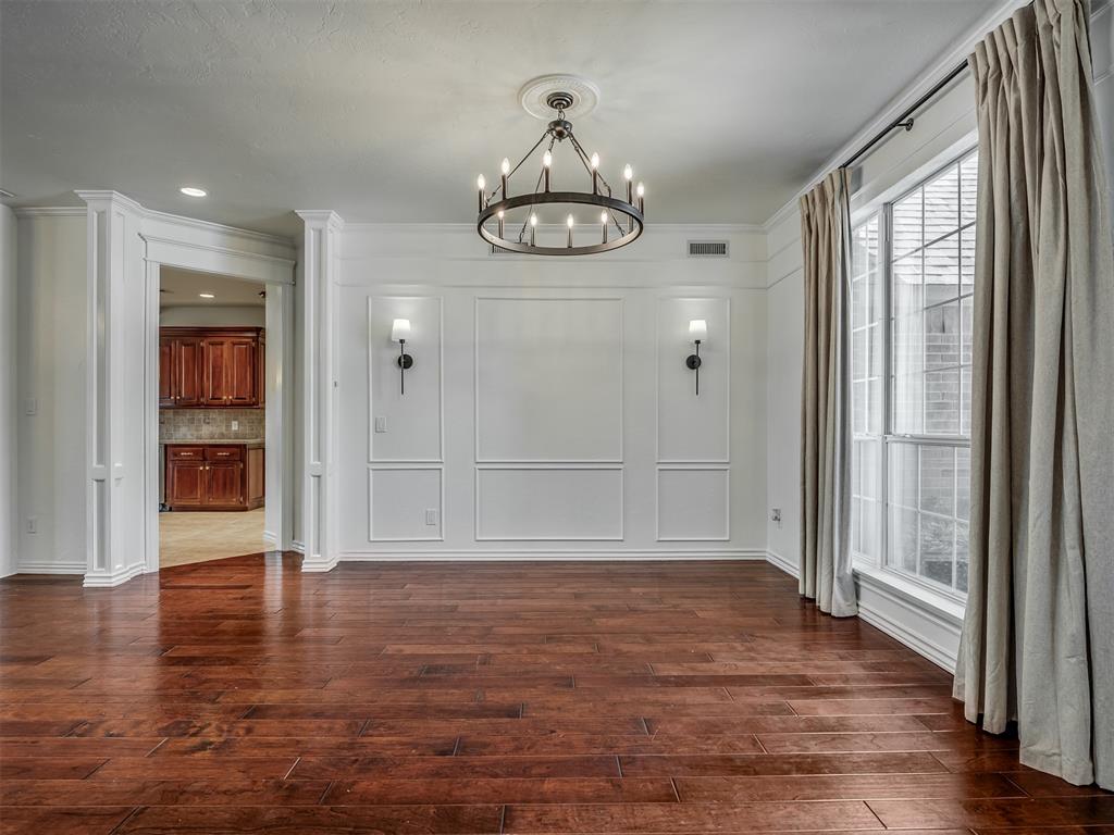 204 Ainsley Court Property Photo 6
