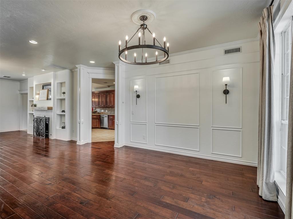 204 Ainsley Court Property Photo 7