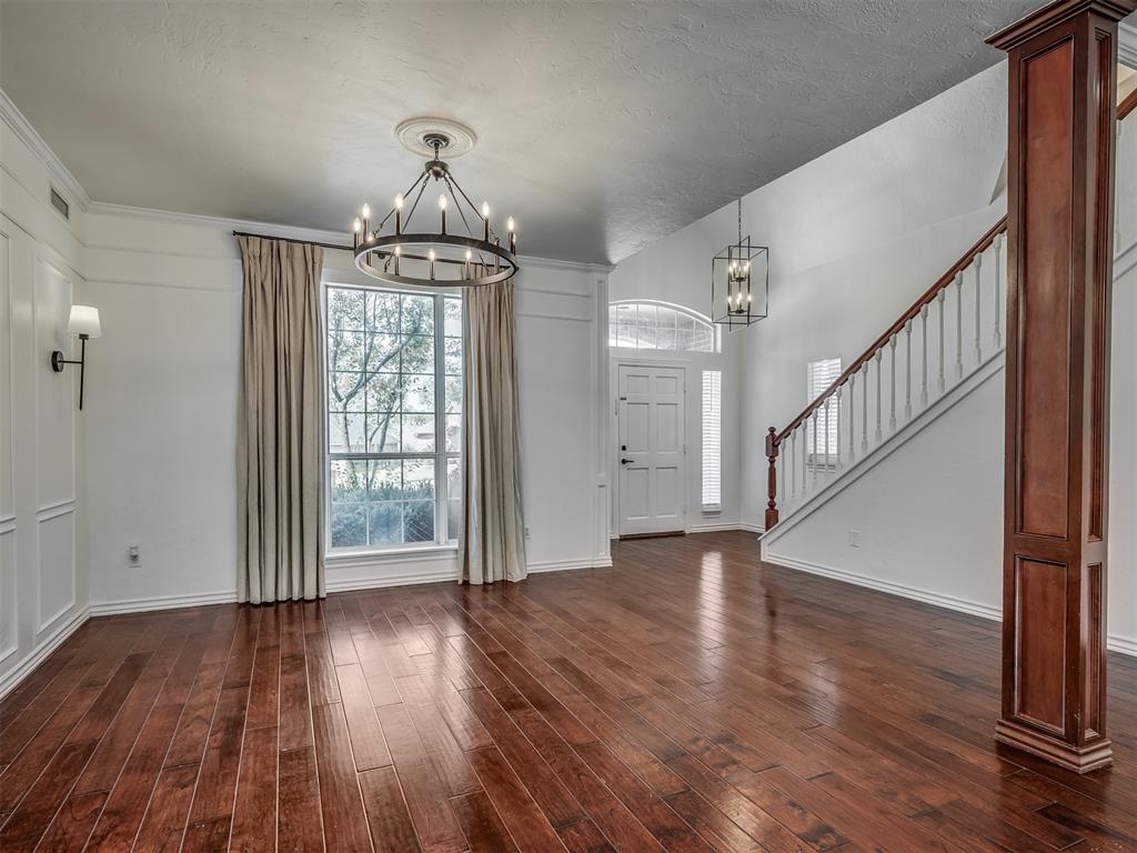 204 Ainsley Court Property Photo 8