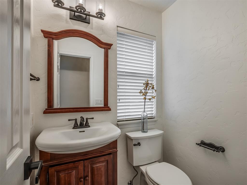 204 Ainsley Court Property Photo 22