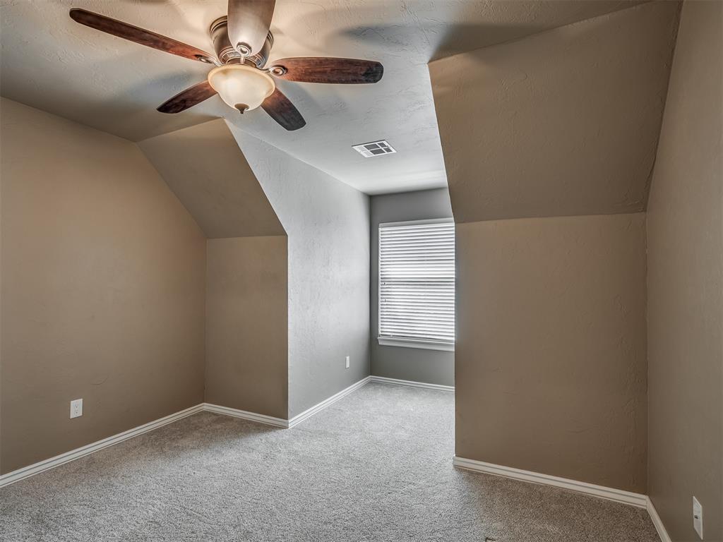 204 Ainsley Court Property Photo 31