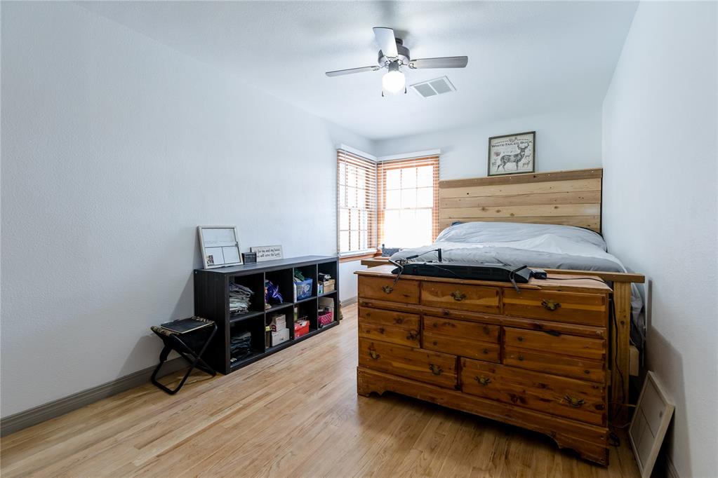 409 S Cedar Avenue Property Photo 11