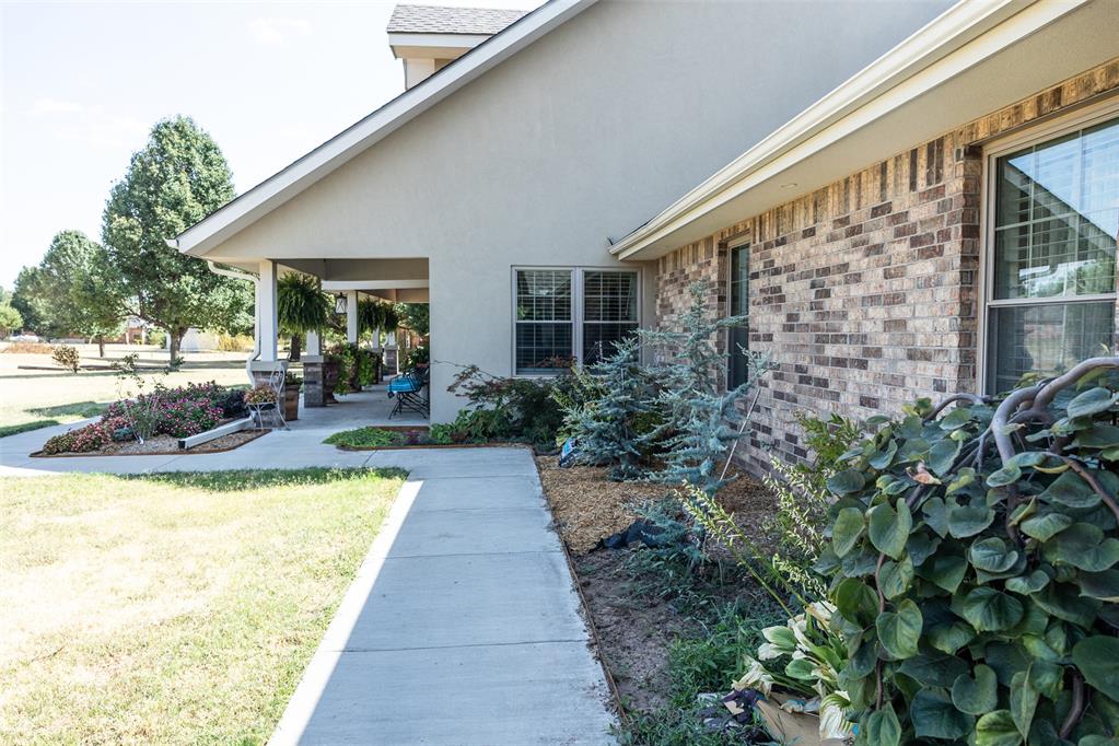 711 Timberland Way Property Photo 4