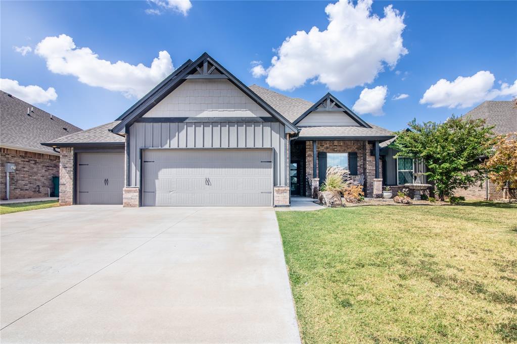 713 Bison Crossing Drive Property Photo 1