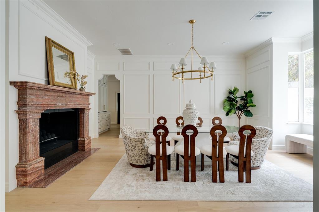 1409 Glenbrook Terrace Property Photo 8