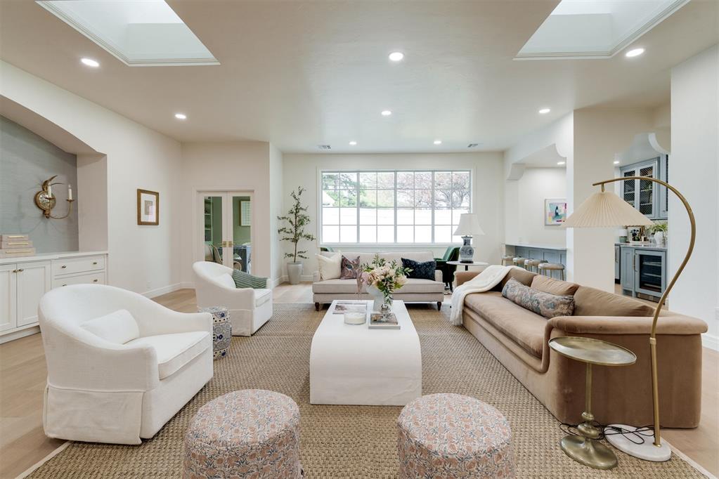1409 Glenbrook Terrace Property Photo 23
