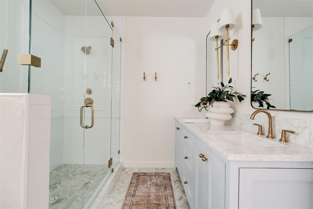 1409 Glenbrook Terrace Property Photo 42