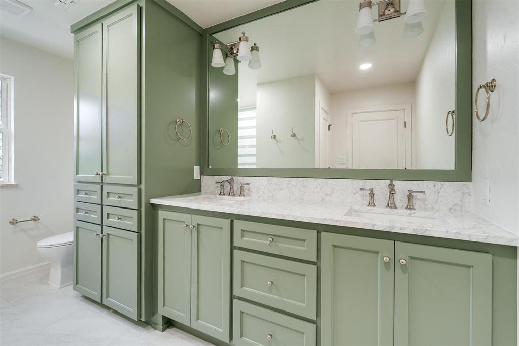 1409 Glenbrook Terrace Property Photo 46