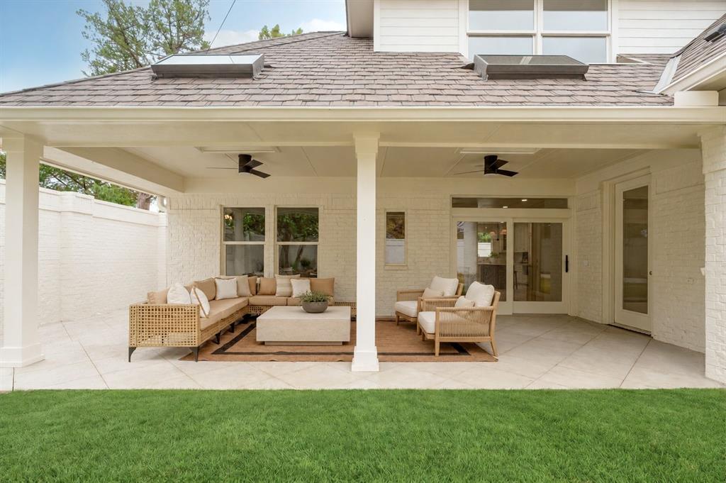 1409 Glenbrook Terrace Property Photo 49