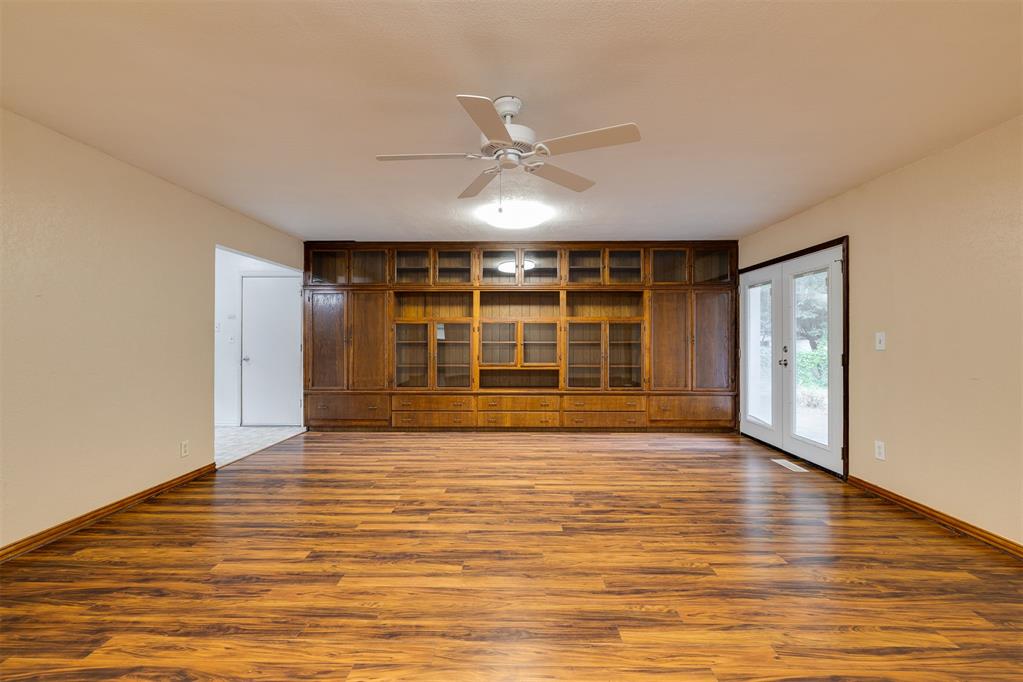 1701 Beverly Hills Street Property Photo 9