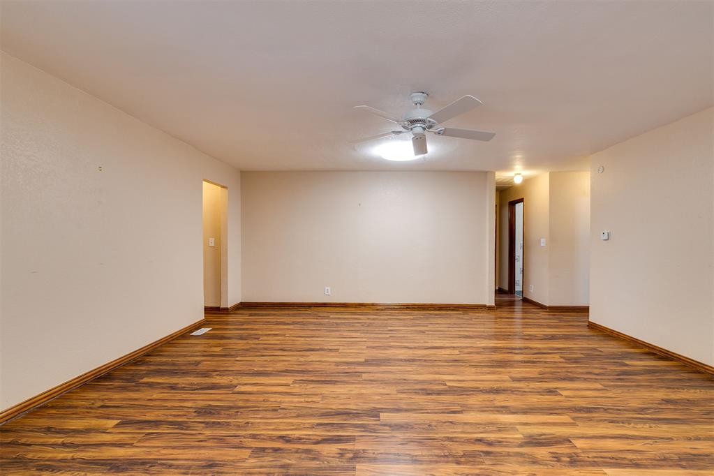 1701 Beverly Hills Street Property Photo 13