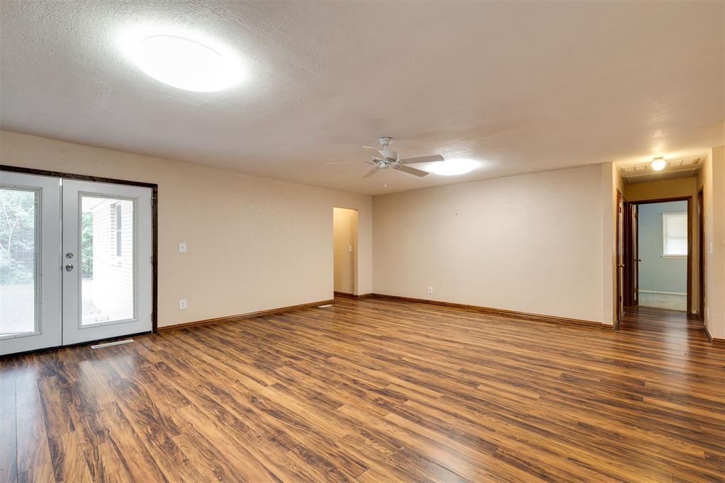 1701 Beverly Hills Street Property Photo 14