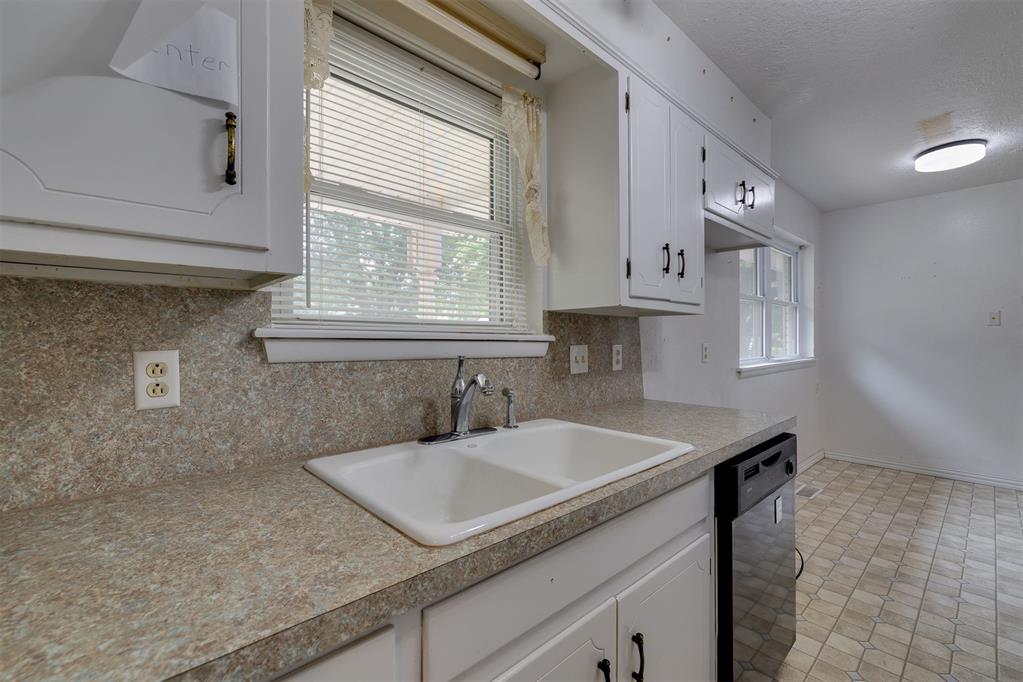 1701 Beverly Hills Street Property Photo 19