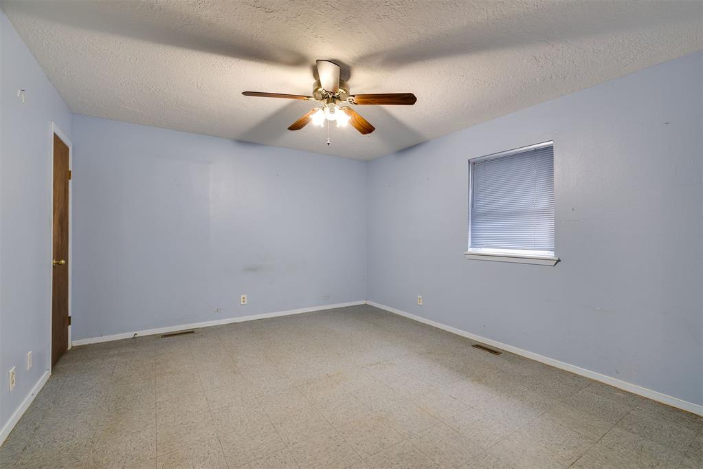 1701 Beverly Hills Street Property Photo 24