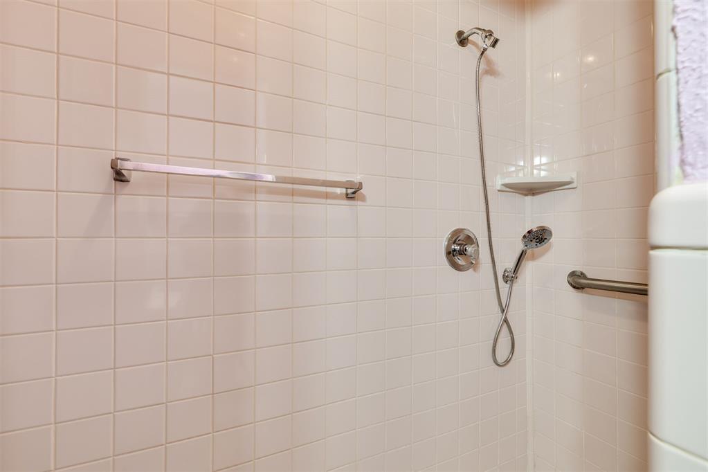 1701 Beverly Hills Street Property Photo 28
