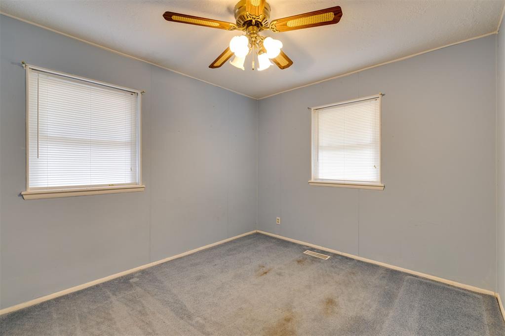 1701 Beverly Hills Street Property Photo 29