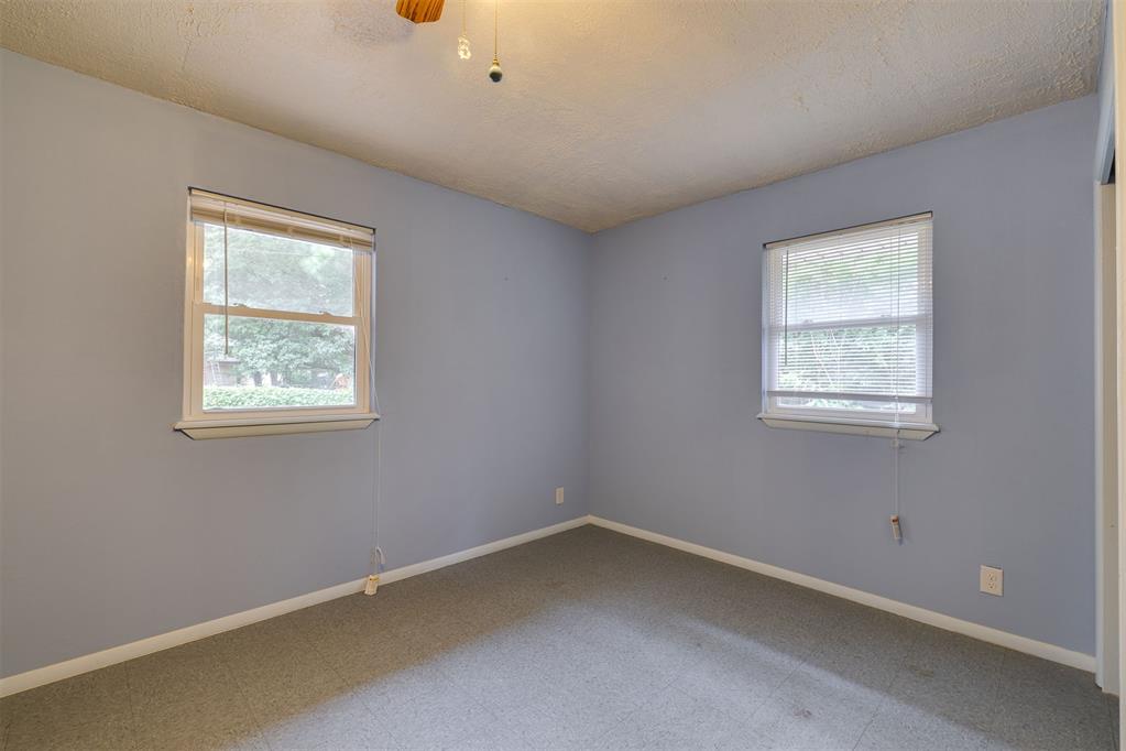 1701 Beverly Hills Street Property Photo 33