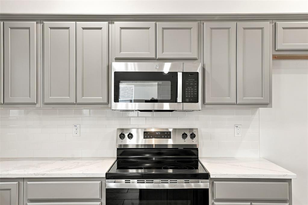 1006 Milan Lane Property Photo 13