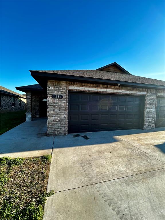 1833 Cypress Lane Property Photo 1