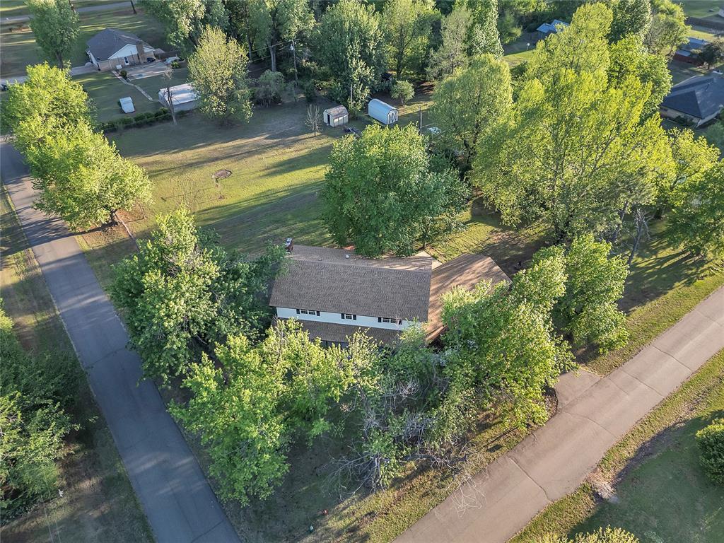 636 E Lea Terrace Property Photo 24
