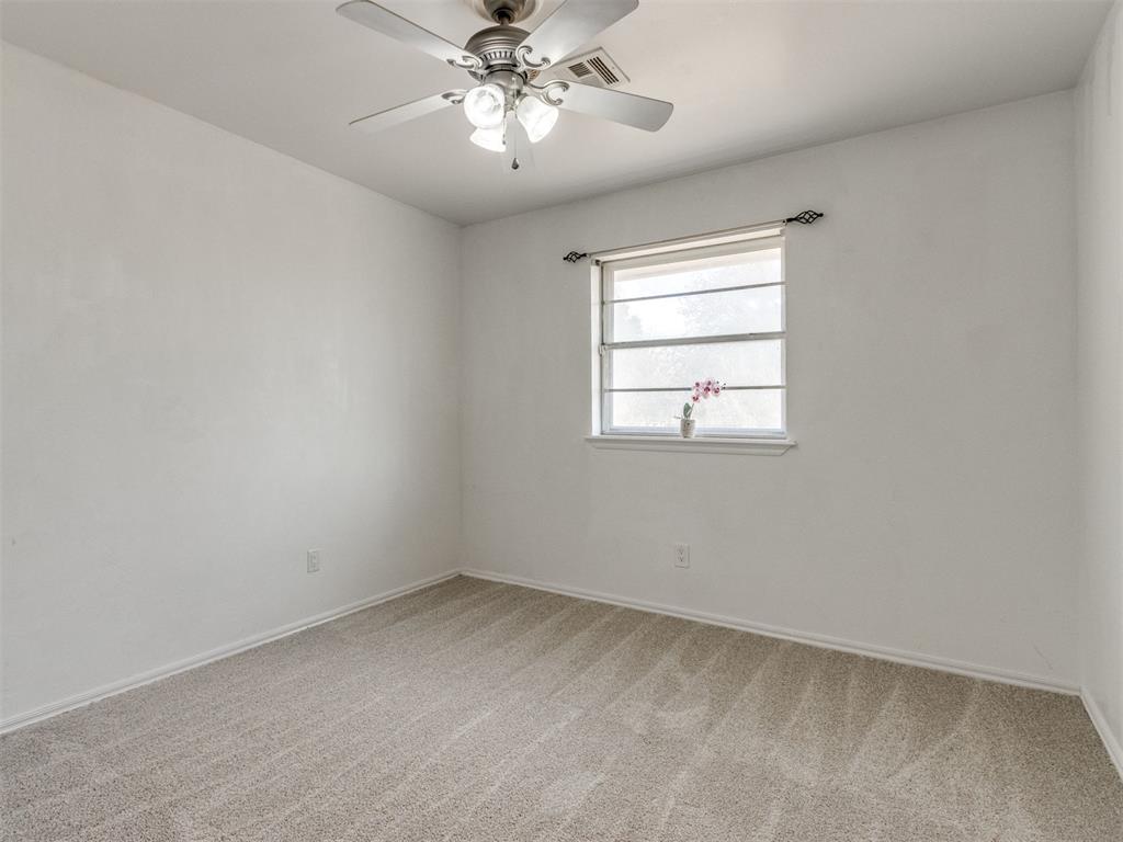 4908 Lincoln Square Property Photo 14
