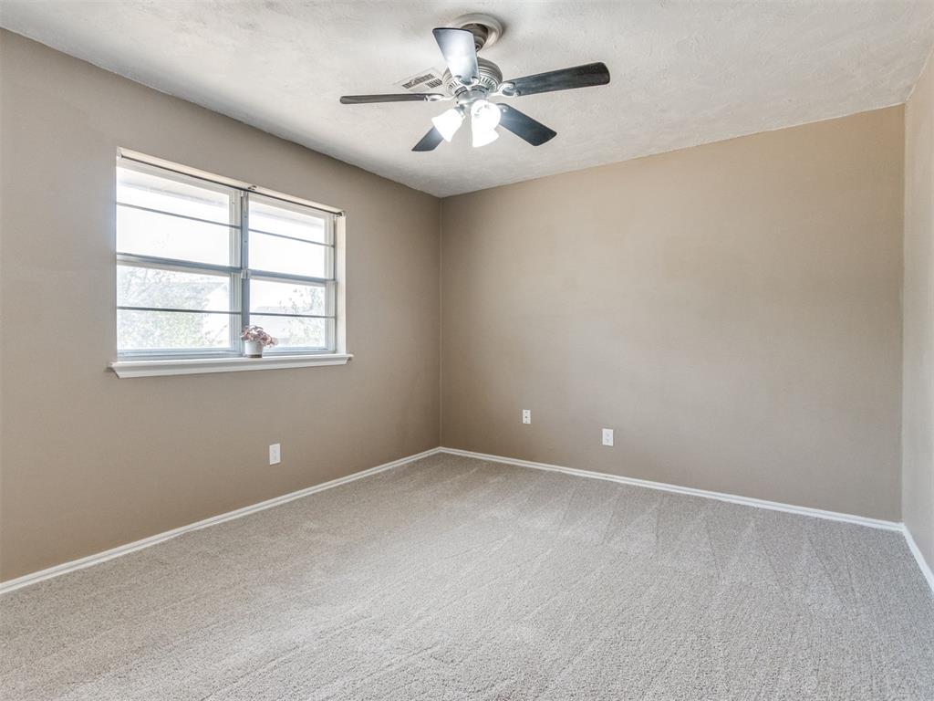 4908 Lincoln Square Property Photo 19