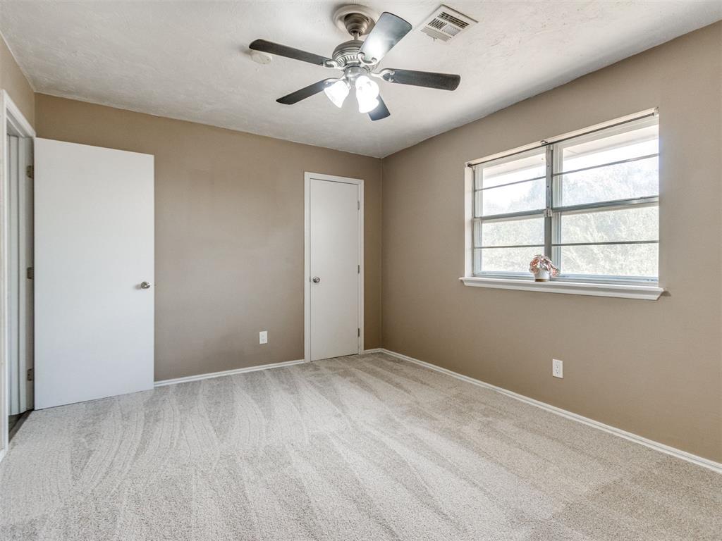 4908 Lincoln Square Property Photo 20