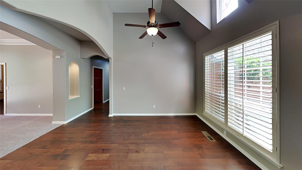 741 Fox Bend Trail Property Photo 5