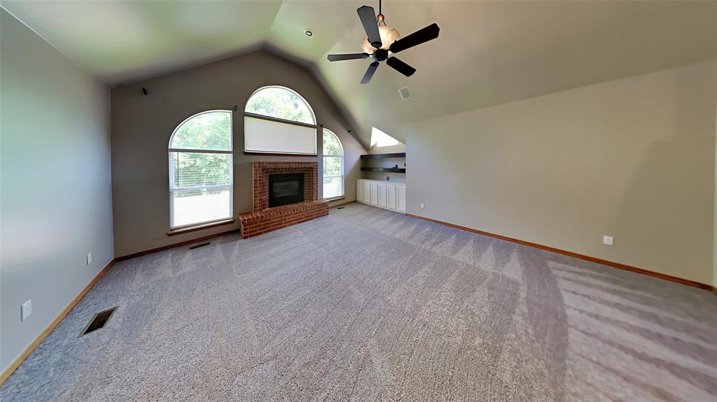 741 Fox Bend Trail Property Photo 7