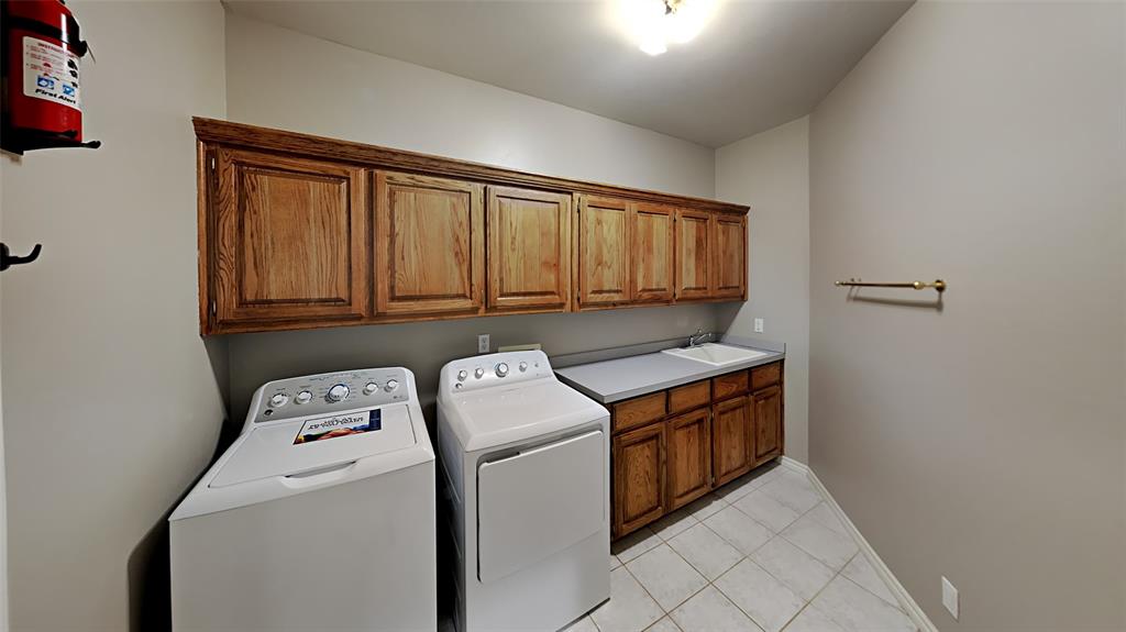 741 Fox Bend Trail Property Photo 20