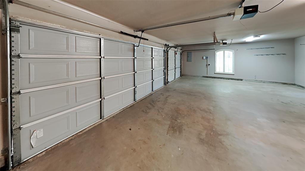 741 Fox Bend Trail Property Photo 22