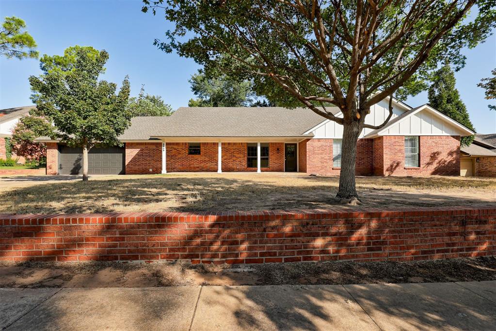 3809 Cedarbrook Drive Property Photo 2