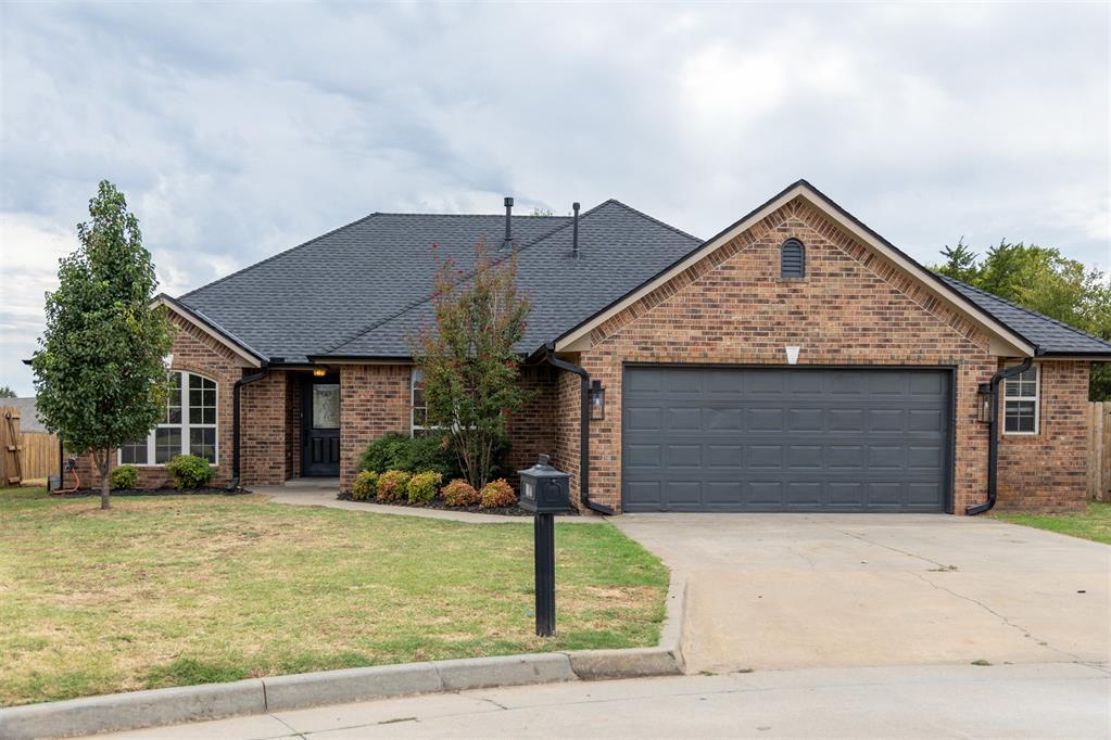 2505 Sutton Court Property Photo 1