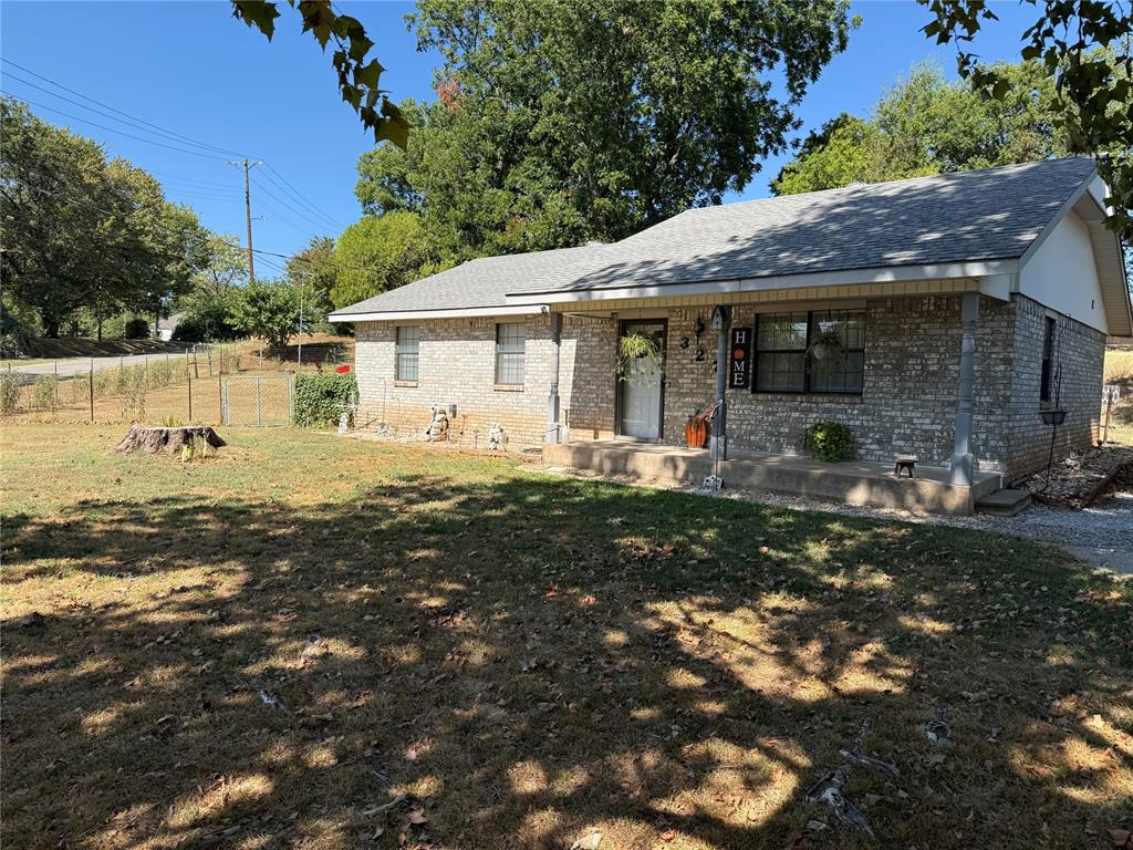 327 S McClure Avenue Property Photo 1