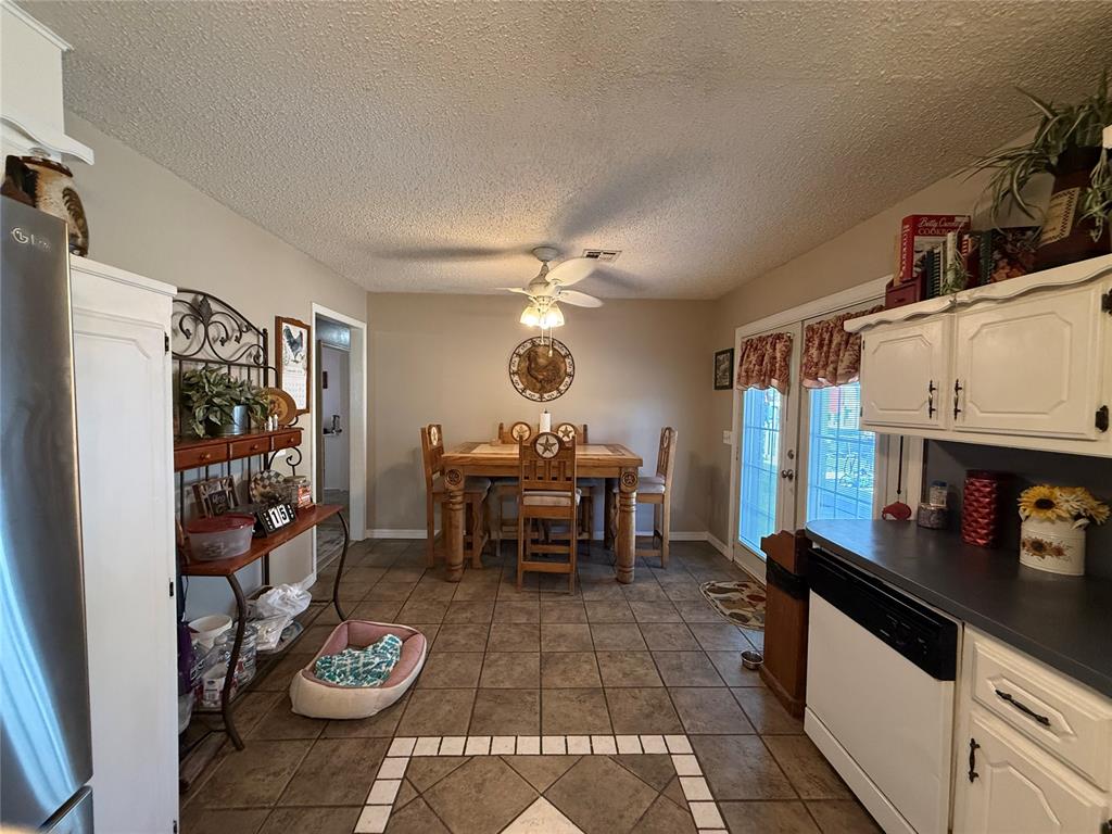 327 S Mcclure Avenue Property Photo 7