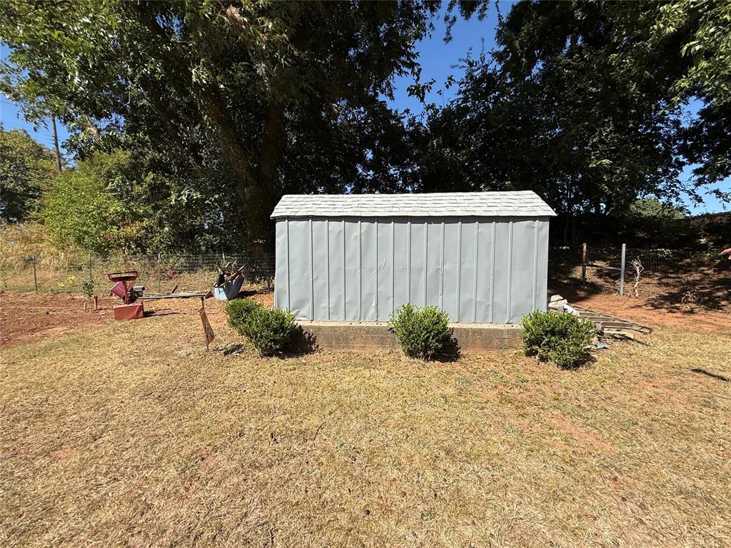 327 S Mcclure Avenue Property Photo 21