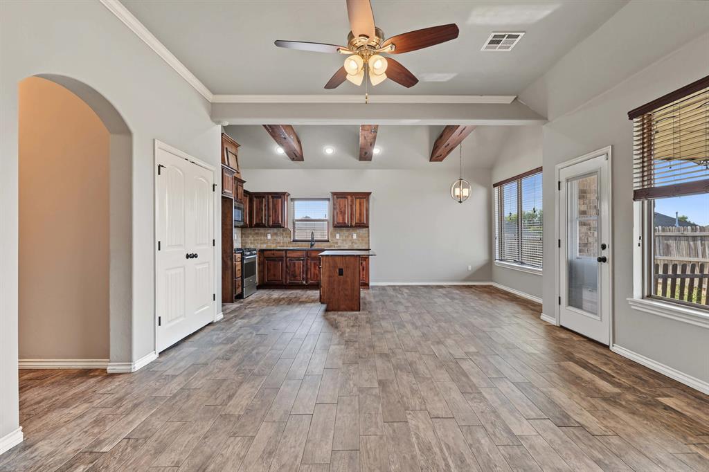 20575 Creekside Drive Property Photo 8