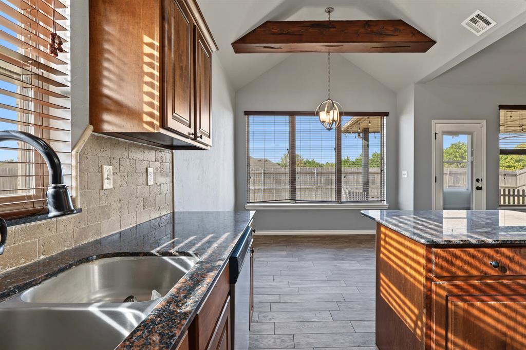 20575 Creekside Drive Property Photo 13